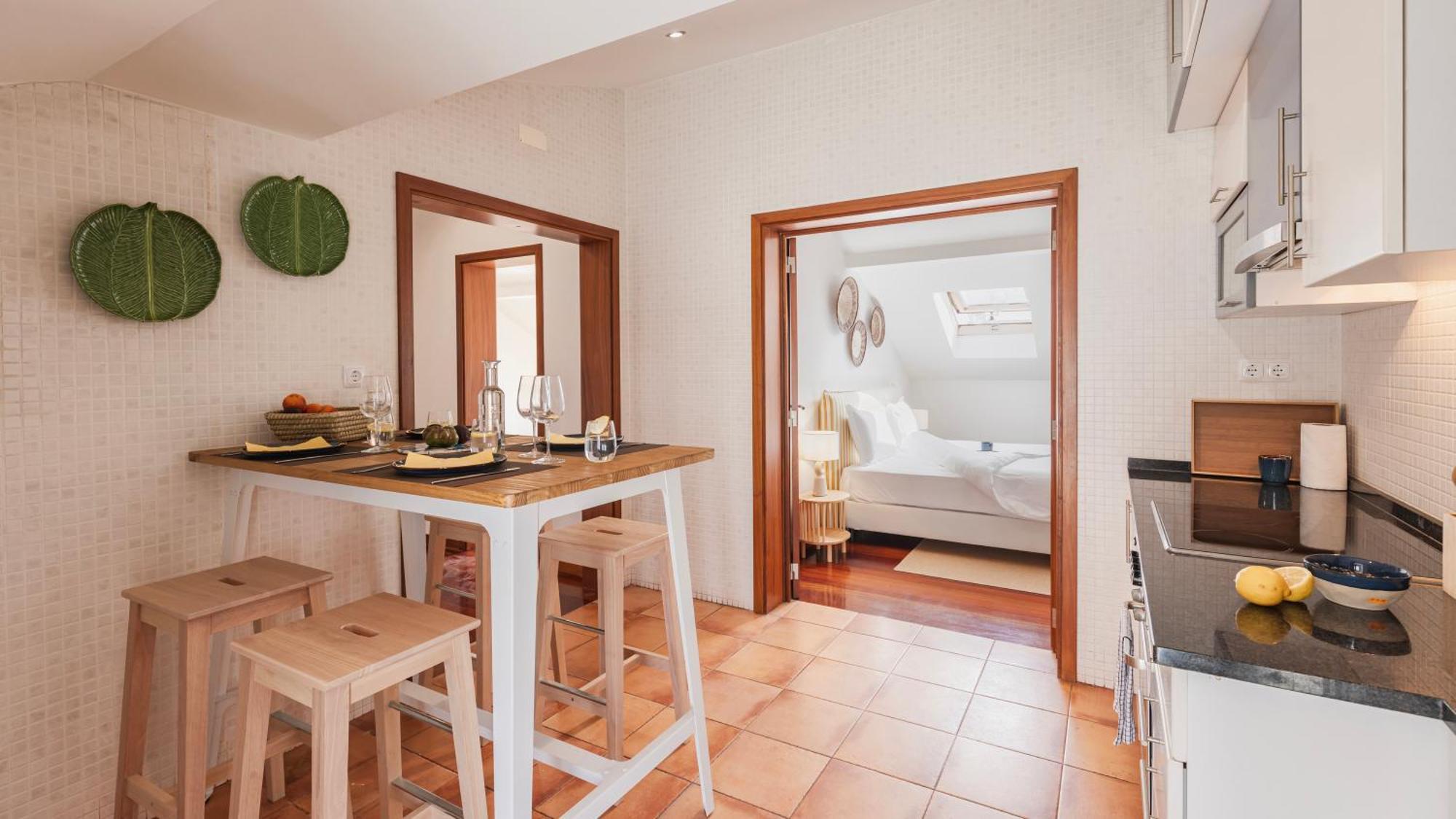 Authentic Living With A View By Lovelystay Appartement *